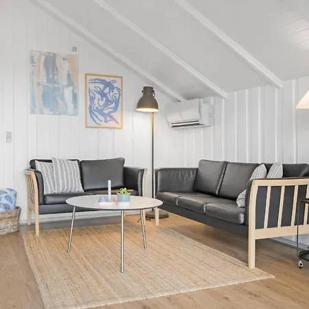 Three-bedroom In Sydals Sarup
