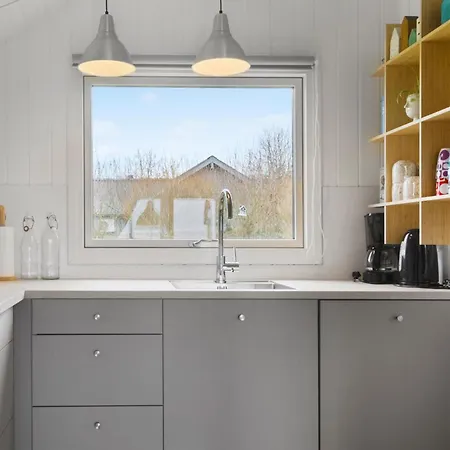 Three-bedroom In Sydals * Sarup